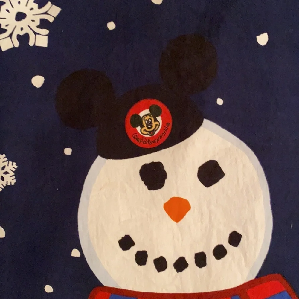 Walt Disney World Disneyland Resort Throw Blanket Mickey Mouse Ears Snowflakes